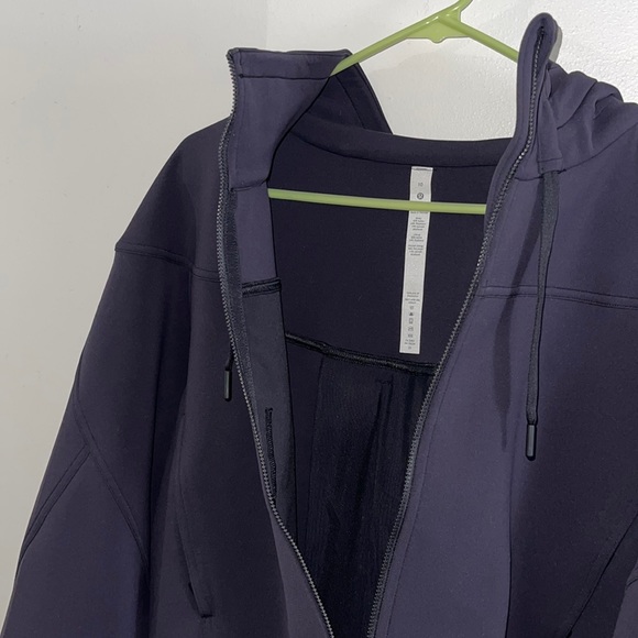 Lululemon On the Fly Zip Up Hoodie - Picture 3 of 9
